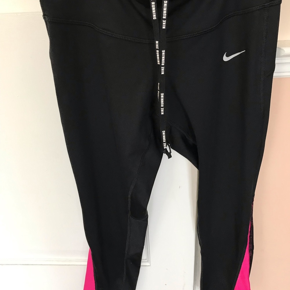 Nike cropped running pants